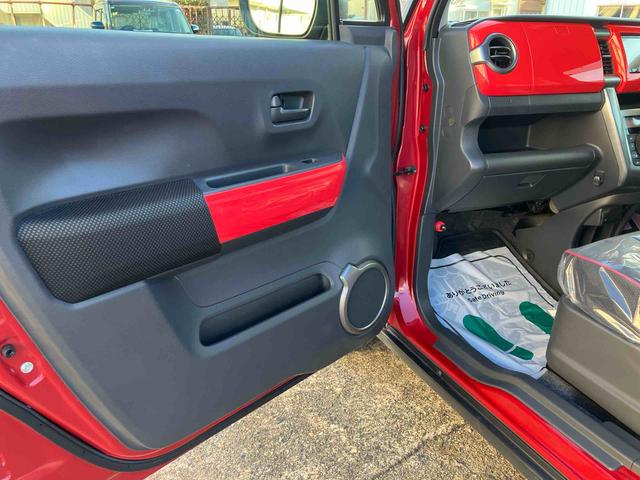 ハスラー Jスタイル 2WD プッシュボタンスタート 運転席・助手席SRSエアバッグ シートヒーター バックカメラ ナビつき アイドリングストップ フォグランプ(11枚目)