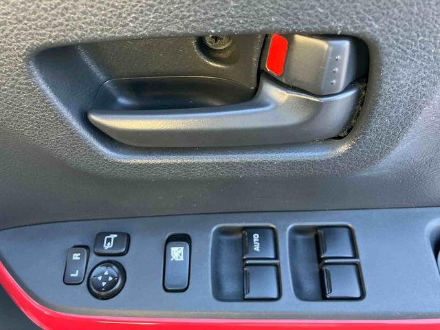 ハスラー Jスタイル 2WD プッシュボタンスタート 運転席・助手席SRSエアバッグ シートヒーター バックカメラ ナビつき アイドリングストップ フォグランプ(34枚目)