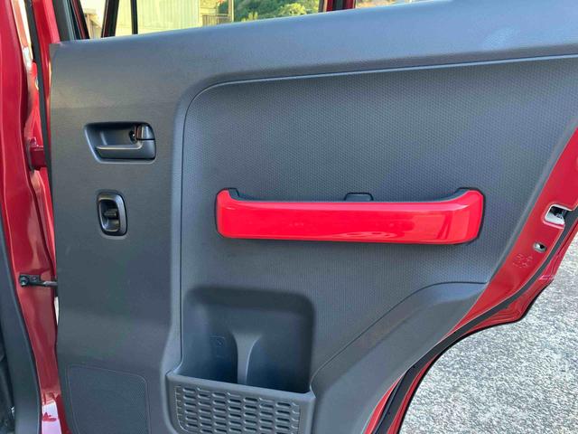 ハスラー Jスタイル 2WD プッシュボタンスタート 運転席・助手席SRSエアバッグ シートヒーター バックカメラ ナビつき アイドリングストップ フォグランプ(42枚目)