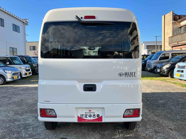 ハイゼットカーゴ クルーズ　４ＷＤ　ＣＶＴ　バックカメラ　運転席・助手席ＳＲＳエアバッグ　プッシュボタンスタート　アイドリングストップ（4枚目）