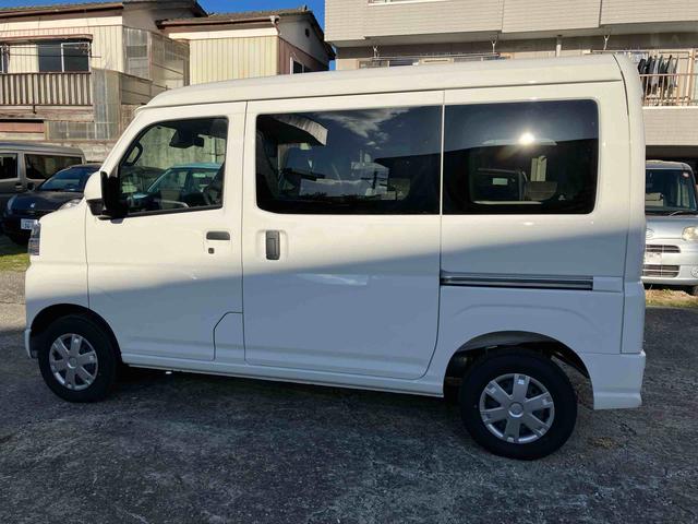 ハイゼットカーゴ クルーズ　４ＷＤ　ＣＶＴ　バックカメラ　運転席・助手席ＳＲＳエアバッグ　プッシュボタンスタート　アイドリングストップ（5枚目）