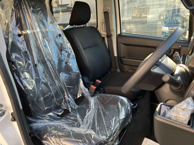 ハイゼットカーゴ クルーズ　４ＷＤ　ＣＶＴ　バックカメラ　運転席・助手席ＳＲＳエアバッグ　プッシュボタンスタート　アイドリングストップ（10枚目）