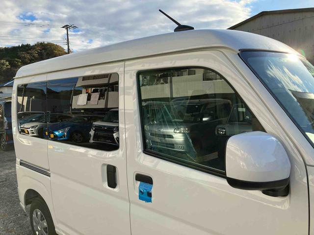 ハイゼットカーゴ クルーズ　４ＷＤ　ＣＶＴ　バックカメラ　運転席・助手席ＳＲＳエアバッグ　プッシュボタンスタート　アイドリングストップ（24枚目）