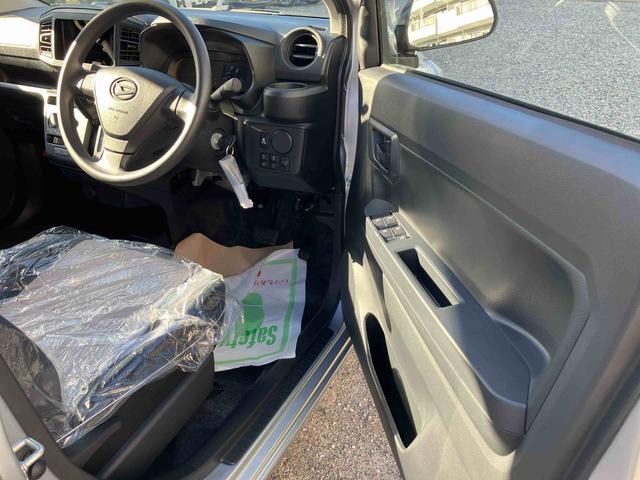 ミライース Ｌ　ＳＡＩＩＩ　スマートアシストＩＩＩ　２ＷＤ　ＣＶＴ　アイドリングストップ　オートハイビーム　オートライト　運転席・助手席ＳＲＳエアバッグ　衝突警報機能　衝突回避支援ブレーキ機能　誤発進抑制制御機能（8枚目）