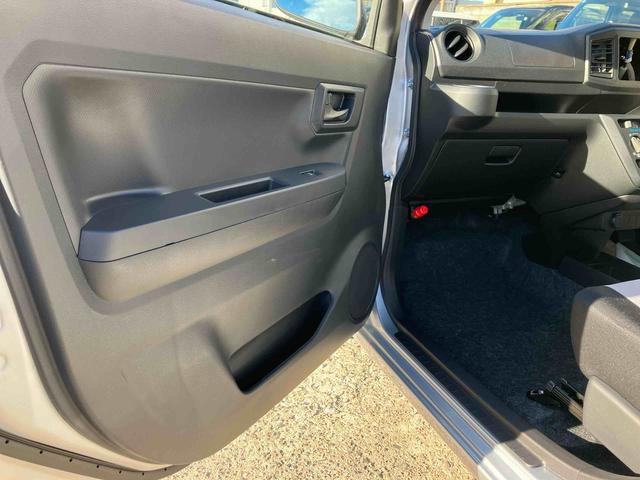 ミライース Ｌ　ＳＡＩＩＩ　スマートアシストＩＩＩ　２ＷＤ　ＣＶＴ　アイドリングストップ　オートハイビーム　オートライト　運転席・助手席ＳＲＳエアバッグ　衝突警報機能　衝突回避支援ブレーキ機能　誤発進抑制制御機能（11枚目）