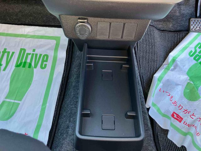 ミライース Ｘ　ＳＡＩＩＩ　４ＷＤ　スマートアシストＩＩＩ　アイドリングストップ　オートハイビーム　運転席・助手席ＳＲＳエアバッグ　バックカメラ（32枚目）