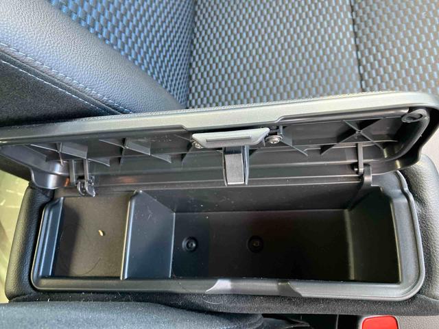 タント カスタムＲＳ　ターボ　２ＷＤ　ＣＶＴ　パノラマモニター　スマートアシスト　ミラクルオープンドア　ドライブレコーダー　シートヒーター　電動パーキングブレーキ　オートホールド機能　プッシュボタンスタート　ベンチシート（38枚目）