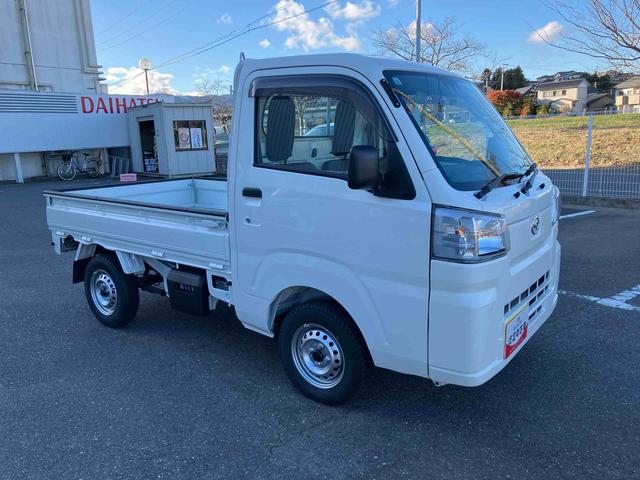 ハイゼットトラック スタンダード　４ＷＤ　スマートアシスト　５段ＭＴ　アイドリングストップ　運転席・助手席ＳＲＳエアバッグ（3枚目）