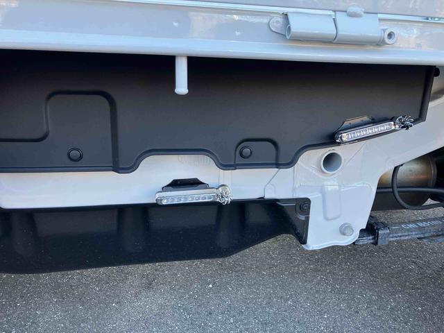 ハイゼットトラック スタンダード　４ＷＤ　スマートアシスト　５段ＭＴ　アイドリングストップ　運転席・助手席ＳＲＳエアバッグ（56枚目）