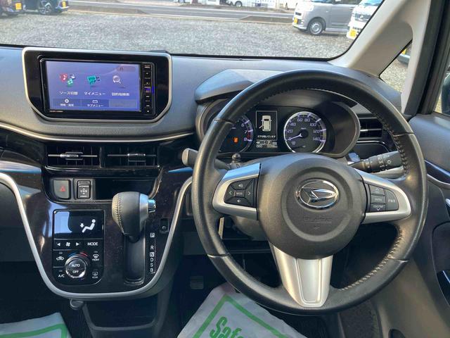 ムーヴ カスタム　ＲＳ　ハイパーリミテッドＳＡＩＩＩ　４ＷＤ　ターボ　スマートアシスト　パノラマモニター　プッシュボタンスタート　ナビ付き　フォグランプ　アイドリングストップ　オートハイビーム　ベンチシート　運転席・助手席ＳＲＳエアバッグ（7枚目）