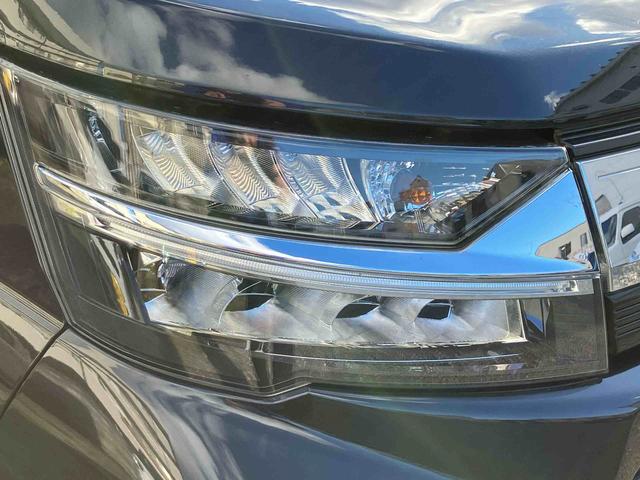 ムーヴ カスタム　ＲＳ　ハイパーリミテッドＳＡＩＩＩ　４ＷＤ　ターボ　スマートアシスト　パノラマモニター　プッシュボタンスタート　ナビ付き　フォグランプ　アイドリングストップ　オートハイビーム　ベンチシート　運転席・助手席ＳＲＳエアバッグ（24枚目）