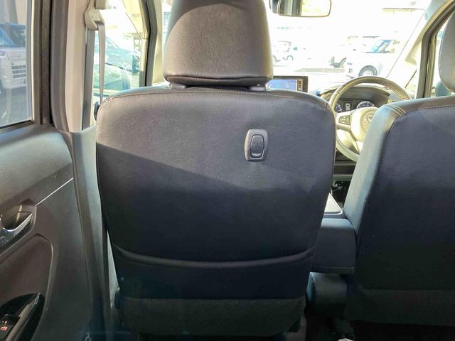 ムーヴ カスタム　ＲＳ　ハイパーリミテッドＳＡＩＩＩ　４ＷＤ　ターボ　スマートアシスト　パノラマモニター　プッシュボタンスタート　ナビ付き　フォグランプ　アイドリングストップ　オートハイビーム　ベンチシート　運転席・助手席ＳＲＳエアバッグ（38枚目）