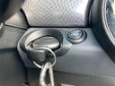 ＭＩＮＩ クーパーＳ　クラブマン　ナビＴＶ　アルミホイール　ＨＩＤ　キーレスエントリー　電動格納ミラー　ＡＴ　盗難防止システム　電動リアゲート　ＡＢＳ　ＣＤ　エアコン（5枚目）