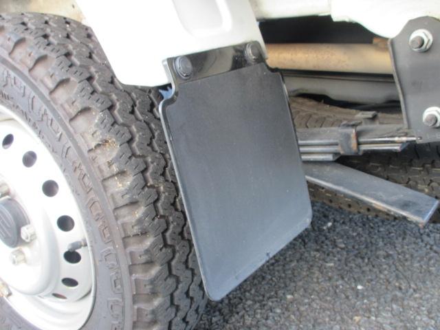 キャリイトラック 農繁スペシャル　４ＷＤ　４枚リーフスプリング装着車　ラジオ　オートライト　オートエアコン　フォグランプ　キーレスエントリー　荷台マット　荷台灯　メッキドアハンドル　フロアマット　ドアバイザー　シガーライター　パワーウィンドー　横滑り防止装置　衝突被害軽減Ｂ（34枚目）