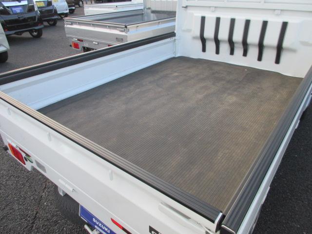 キャリイトラック 農繁スペシャル　４ＷＤ　４枚リーフスプリング装着車　ラジオ　オートライト　オートエアコン　フォグランプ　キーレスエントリー　荷台マット　荷台灯　メッキドアハンドル　フロアマット　ドアバイザー　シガーライター　パワーウィンドー　横滑り防止装置　衝突被害軽減Ｂ（39枚目）