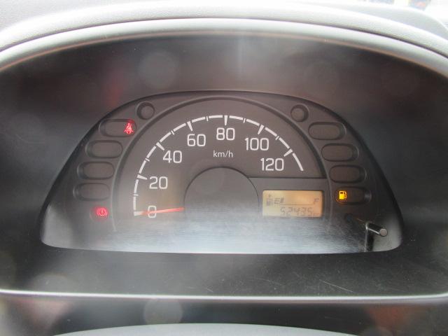 キャリイトラック ＫＣエアコンパワステ　４ＷＤ　ＡＭ／ＦＭラジオ　荷台マット　アッパーメンバーガード　フロアマット　ドアバイザー（6枚目）