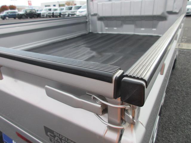 キャリイトラック ＫＣエアコンパワステ　４ＷＤ　ＡＭ／ＦＭラジオ　荷台マット　アッパーメンバーガード　フロアマット　ドアバイザー（32枚目）