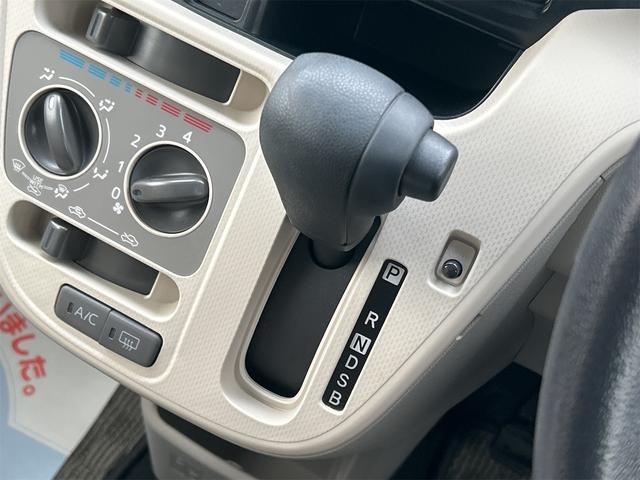 ムーヴ Ｌ　ＳＡ３　４ＷＤ　２ＤＩＮオーディオ　運転席シートヒーター　衝突被害軽減ブレーキ　オートライト　エアコン　アイドリングストップ　横滑り防止装置　キーレスエントリー　保証付販売車（8枚目）