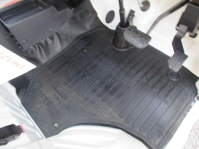 ＮＴ１００クリッパートラック ＤＸセーフティパッケージ　４ＷＤ　ＡＴ　ＡＭ／ＦＭラジオ　オートライト　エアコン　パワステ　衝突被害軽減ブレーキ　横滑り防止装置　シガーソケット　キー　保証付販売車（15枚目）