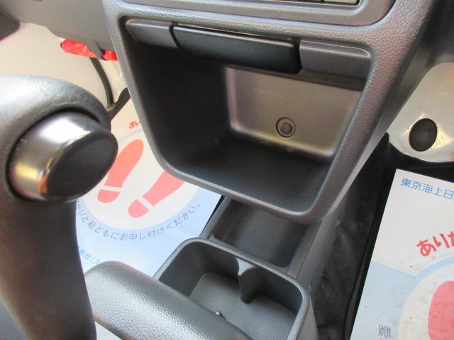 ＮＴ１００クリッパートラック ＤＸセーフティパッケージ　４ＷＤ　ＡＴ　ＡＭ／ＦＭラジオ　オートライト　エアコン　パワステ　衝突被害軽減ブレーキ　横滑り防止装置　シガーソケット　キー　保証付販売車（28枚目）