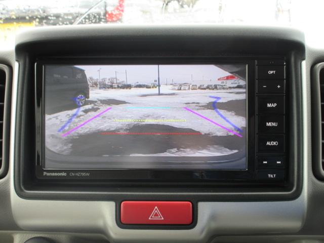 エブリイワゴン ＰＺターボ　スペシャル　標準ルーフ　４ＷＤ　フルセグナビ　バックカメラ　両側パワースライドドア　純正アルミホイール　ステアリングスイッチ　運転席シートヒーター　アイドリングストップ　横滑り防止装置　キーレスプッシュスタート　オートライト　オートエアコン（12枚目）
