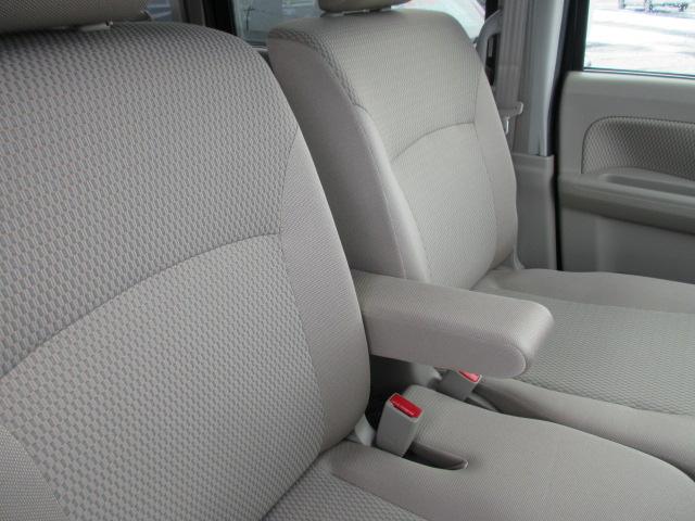 エブリイワゴン ＰＺターボ　スペシャル　標準ルーフ　４ＷＤ　フルセグナビ　バックカメラ　両側パワースライドドア　純正アルミホイール　ステアリングスイッチ　運転席シートヒーター　アイドリングストップ　横滑り防止装置　キーレスプッシュスタート　オートライト　オートエアコン（32枚目）