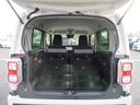 ２列目を倒すことでご覧の様に更にカーゴスペースが広がります♪荷物が増えた時は重宝しますね♪