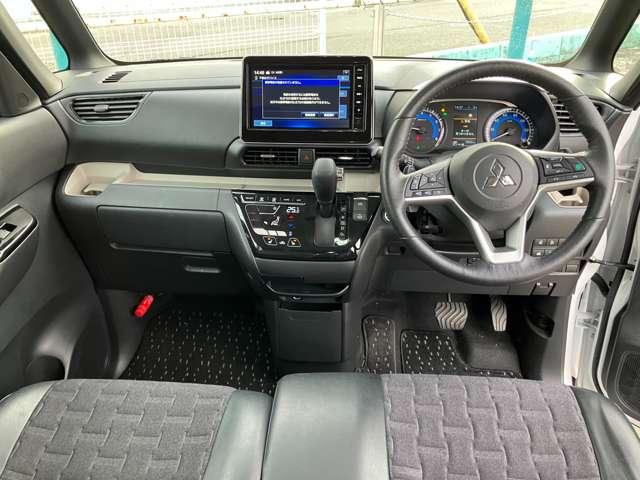 デリカミニ Ｔ　プレミアム（4枚目）