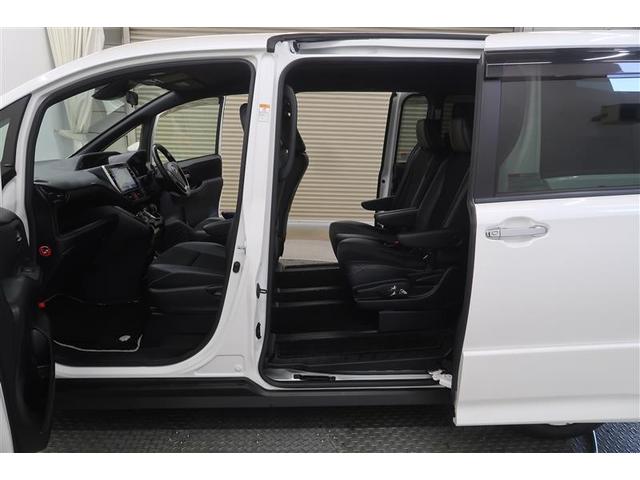 ノア ハイブリッドＳｉ　ダブルバイビー　フルセグ　メモリーナビ　ＤＶＤ再生　バックカメラ　衝突被害軽減システム　ＥＴＣ　両側電動スライド　ＬＥＤヘッドランプ　乗車定員７人　３列シート　ワンオーナー　フルエアロ　記録簿（13枚目）