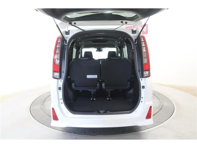 ノア ハイブリッドＳｉ　ダブルバイビー　フルセグ　メモリーナビ　ＤＶＤ再生　バックカメラ　衝突被害軽減システム　ＥＴＣ　両側電動スライド　ＬＥＤヘッドランプ　乗車定員７人　３列シート　ワンオーナー　フルエアロ　記録簿（32枚目）