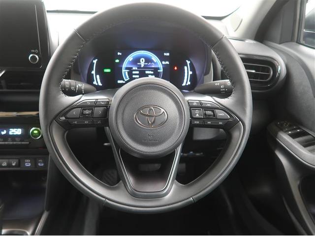 ヤリスクロス ハイブリッドＺ　４ＷＤ　ミュージックプレイヤー接続可　バックカメラ　衝突被害軽減システム　ＥＴＣ　ドラレコ　ＬＥＤヘッドランプ　ワンオーナー　記録簿（26枚目）