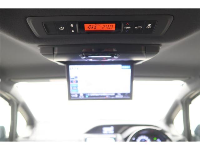 ノア ハイブリッドＳｉ　ダブルバイビーＩＩＩ　フルセグ　メモリーナビ　ＤＶＤ再生　ミュージックプレイヤー接続可　後席モニター　バックカメラ　衝突被害軽減システム　ＥＴＣ　両側電動スライド　ＬＥＤヘッドランプ　乗車定員７人　３列シート　ワンオーナー（15枚目）