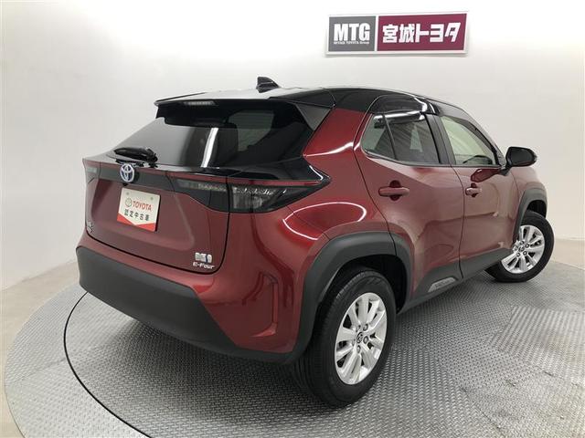 ヤリスクロス ハイブリッドＧ　４ＷＤ　フルセグ　メモリーナビ　ＤＶＤ再生　ミュージックプレイヤー接続可　バックカメラ　衝突被害軽減システム　ＥＴＣ　ドラレコ　ＬＥＤヘッドランプ　ワンオーナー　記録簿（5枚目）