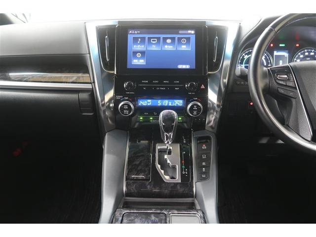 アルファードハイブリッド Ｓ　タイプゴールド　４ＷＤ　フルセグ　メモリーナビ　ミュージックプレイヤー接続可　後席モニター　バックカメラ　衝突被害軽減システム　ＥＴＣ　両側電動スライド　ＬＥＤヘッドランプ　乗車定員７人　３列シート　ワンオーナー（18枚目）