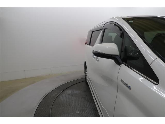 アルファードハイブリッド Ｓ　タイプゴールド　４ＷＤ　フルセグ　メモリーナビ　ミュージックプレイヤー接続可　後席モニター　バックカメラ　衝突被害軽減システム　ＥＴＣ　両側電動スライド　ＬＥＤヘッドランプ　乗車定員７人　３列シート　ワンオーナー（33枚目）