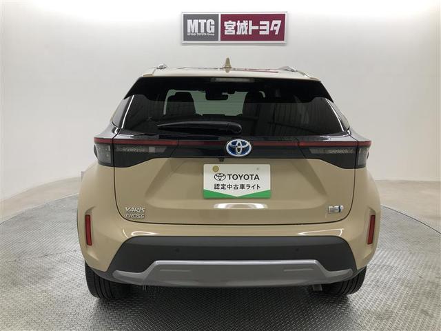 ヤリスクロス ハイブリッドＺ　アドベンチャー　フルセグ　メモリーナビ　ミュージックプレイヤー接続可　バックカメラ　衝突被害軽減システム　ＥＴＣ　ドラレコ　ＬＥＤヘッドランプ　ワンオーナー　記録簿（8枚目）