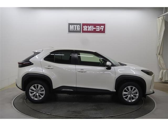 ヤリスクロス ハイブリッドＧ　フルセグ　メモリーナビ　ミュージックプレイヤー接続可　バックカメラ　衝突被害軽減システム　ＥＴＣ　ドラレコ　ＬＥＤヘッドランプ（10枚目）