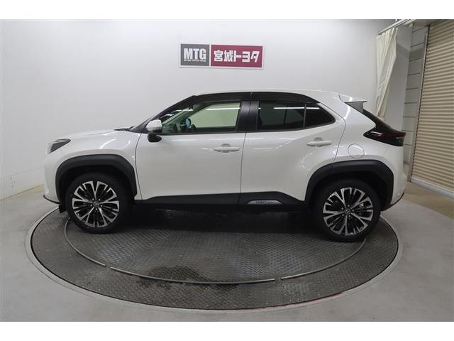 ヤリスクロス ハイブリッドＺ　フルセグ　メモリーナビ　ミュージックプレイヤー接続可　バックカメラ　衝突被害軽減システム　ＥＴＣ　ＬＥＤヘッドランプ　ワンオーナー（9枚目）