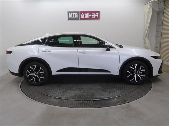 クラウンクロスオーバー Ｇアドバンスド　４ＷＤ　フルセグ　ミュージックプレイヤー接続可　バックカメラ　衝突被害軽減システム　ＥＴＣ　ドラレコ　ＬＥＤヘッドランプ　ワンオーナー（9枚目）