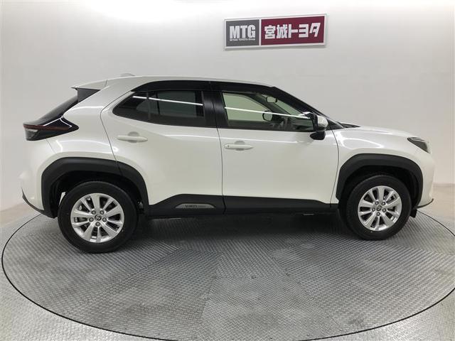 ヤリスクロス ハイブリッドＧ　４ＷＤ　メモリーナビ　ＤＶＤ再生　ミュージックプレイヤー接続可　バックカメラ　衝突被害軽減システム　ＥＴＣ　ドラレコ　ＬＥＤヘッドランプ　ワンオーナー　記録簿（6枚目）