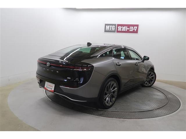 クラウンクロスオーバー Ｇアドバンスド・レザーパッケージ　革シート　４ＷＤ　フルセグ　ミュージックプレイヤー接続可　バックカメラ　衝突被害軽減システム　ＥＴＣ　ドラレコ　ＬＥＤヘッドランプ　ワンオーナー　記録簿（9枚目）