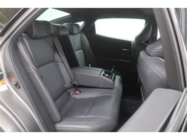 クラウンクロスオーバー Ｇアドバンスド・レザーパッケージ　革シート　４ＷＤ　フルセグ　ミュージックプレイヤー接続可　バックカメラ　衝突被害軽減システム　ＥＴＣ　ドラレコ　ＬＥＤヘッドランプ　ワンオーナー　記録簿（17枚目）