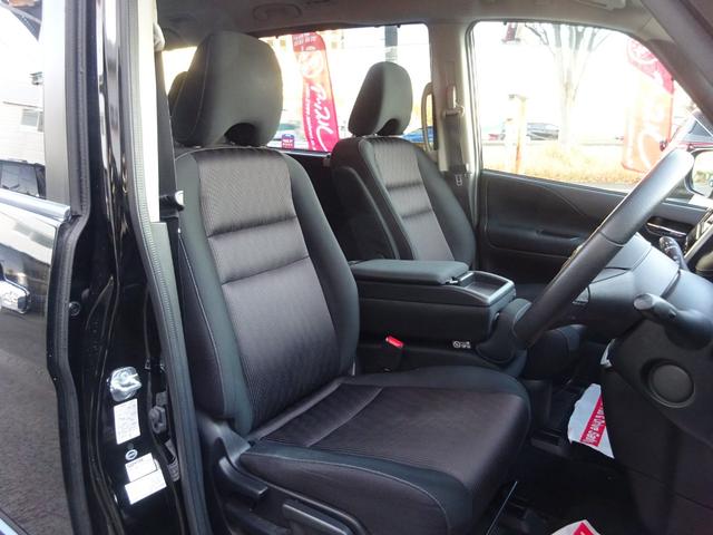 セレナ ハイウェイスター 純正16AW夏タイヤ 純正15AW冬タイヤ 両側電動スライドドア 革巻きステアリング クルコン 純正SDナビ 地デジTV バックカメラ Bluetooth対応 スマートキー プッシュエンジンスタート(19枚目)