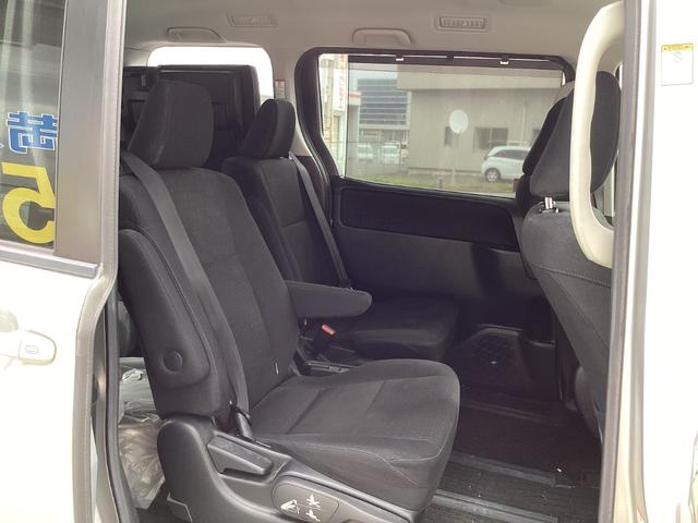 ヴォクシー ハイブリッドV 純正ナビTV バックカメラ 両側パワースライドドア 純正アルミ ETC(3枚目)