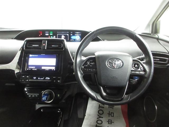 しっかりまとまりのあるインパネデザイン。各種のスイッチ類も使いやすい位置に配置され、快適な操作環境を提供します！