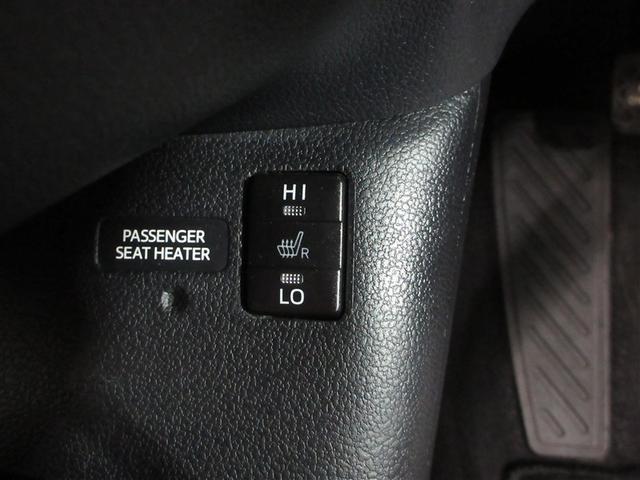 シートヒーター付きです。寒い日も快適なドライブが楽しめます♪