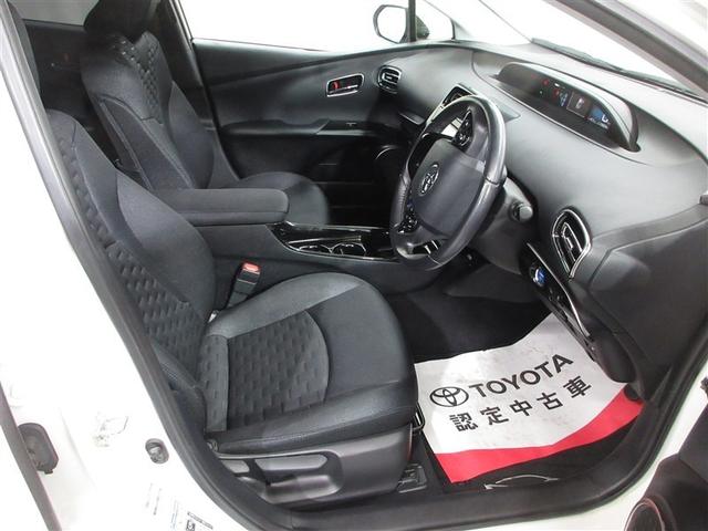 落ち着いた雰囲気の室内です。シックな印象の内装色を採用しています！