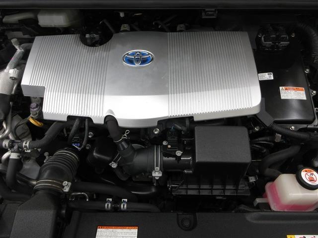 まるごとクリーニングはエンジンルームもピカピカに仕上げます。汚れは不具合につながる場合もありますので安心ですね！