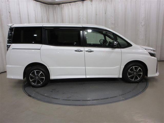 ヴォクシー ＺＳ　煌ＩＩＩ　４ＷＤ　寒冷地　衝突被害軽減システム　メモリーナビ　フルセグ　ＬＥＤヘッドランプ　両側電動スライド　アルミホイール　後席モニター　バックカメラ　ドラレコ　スマートキー　オートクルーズコントロール（5枚目）