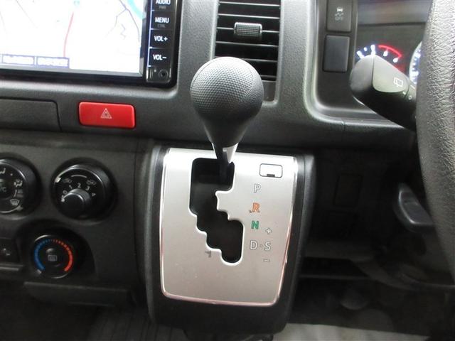 ハイエースバン ＤＸ　４ＷＤ　衝突被害軽減システム　ディーゼル　メモリーナビ　ワンセグ　バックカメラ　ドラレコ　ＥＴＣ　盗難防止装置　キーレス　横滑り防止機能　乗車定員６人（7枚目）